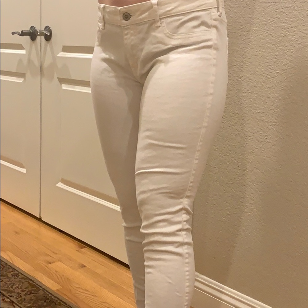 Hollister White Skinny Jeans